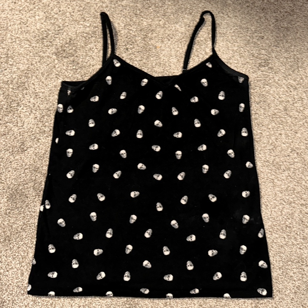 Torrid v neck skull cami
